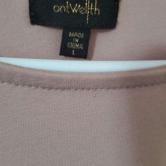 Top - Picture 2 of 3